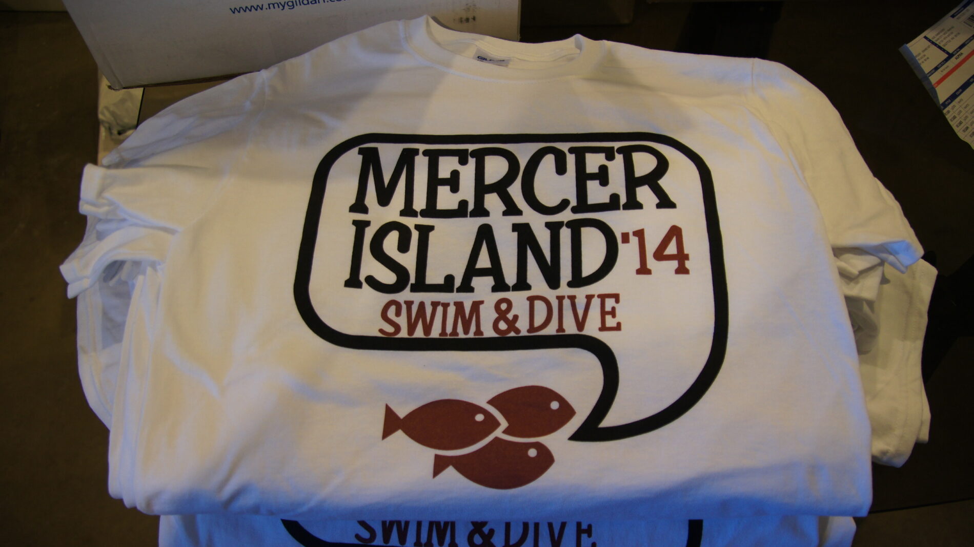 2-color screen print for Mercer Island Swim & Dive.