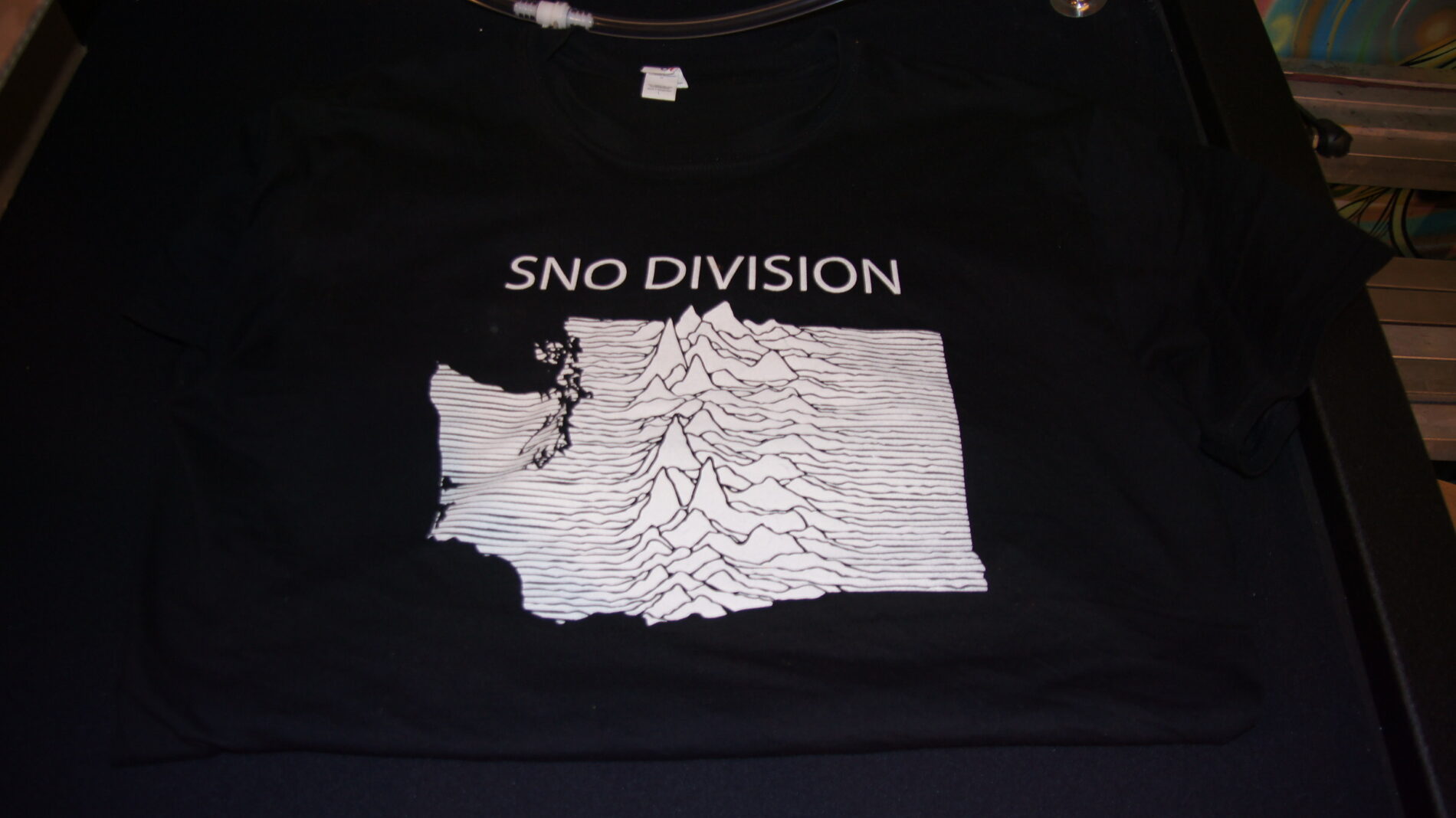 1-color screen printed shop shirt by Big Dave.